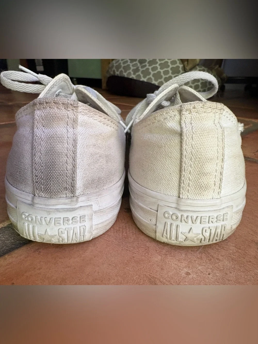 *FIXER UPPER* 3 PAIRS OF WHITE CONVERSE - Size 8 - Picture 3 of 13